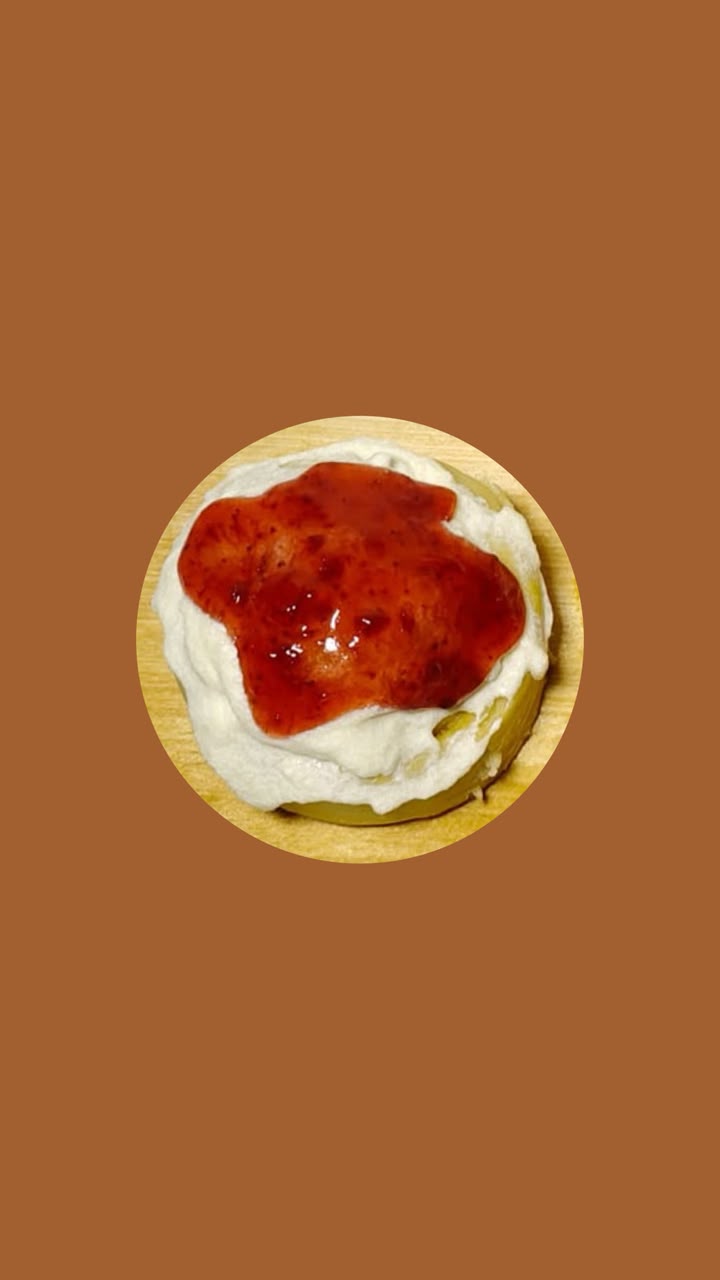 Strawberry Roll's